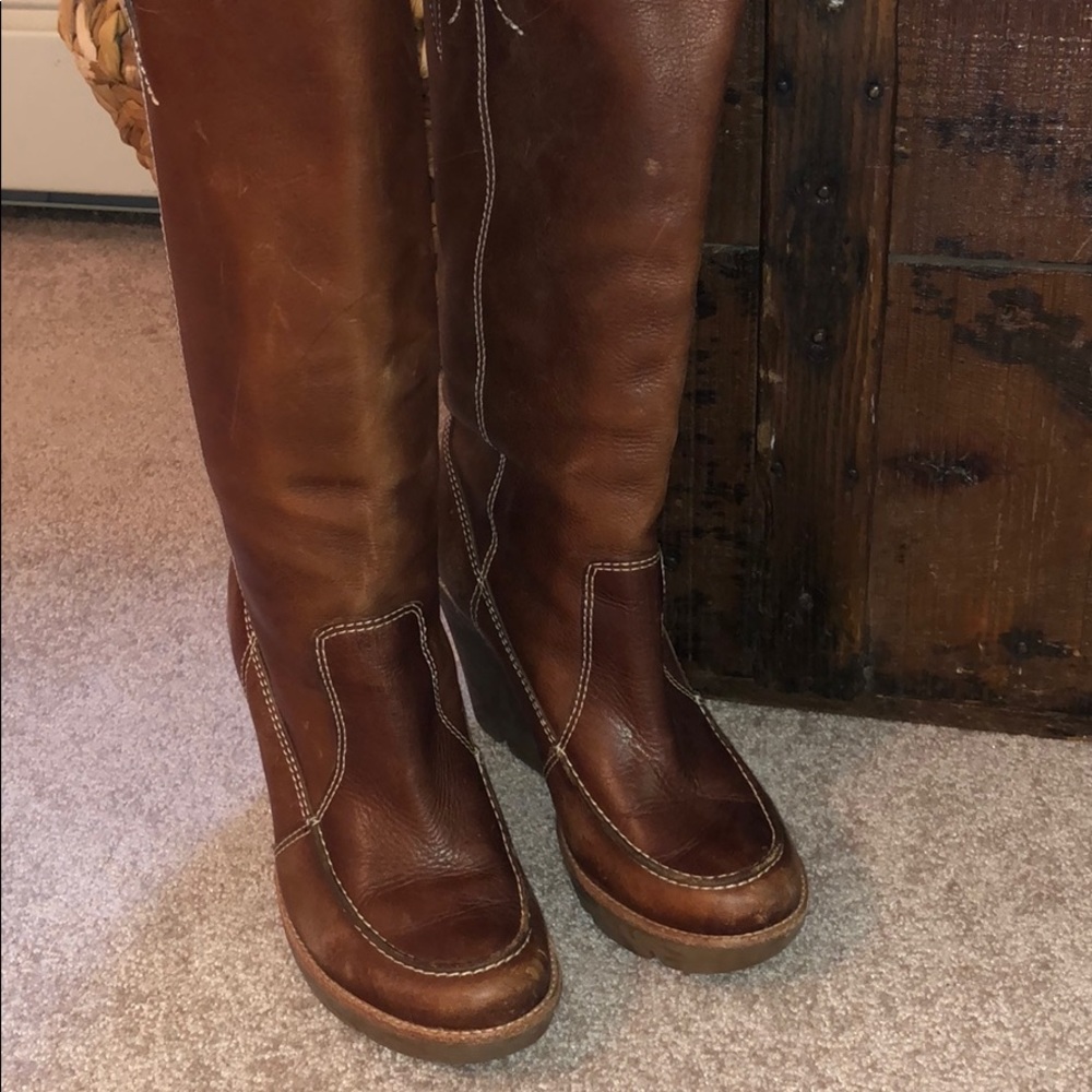 Kors tall brown boot